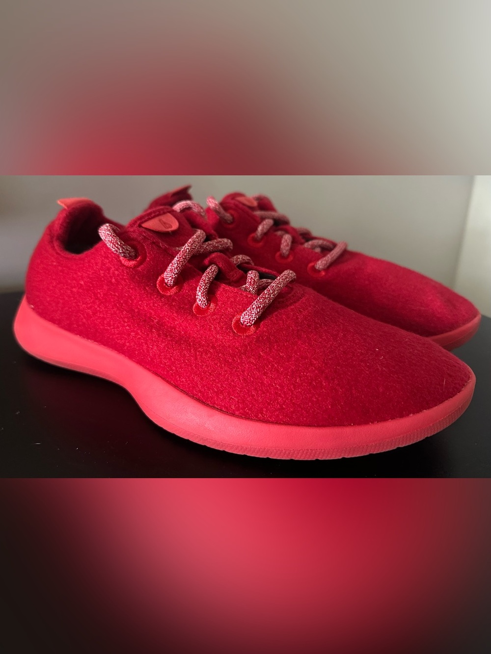 Allbirds Wool Runners Red Merino Wool Sneakers Women’s 9 EUC